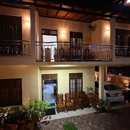 Andiambalama Lahiru Airport Villa المظهر الخارجي الصورة