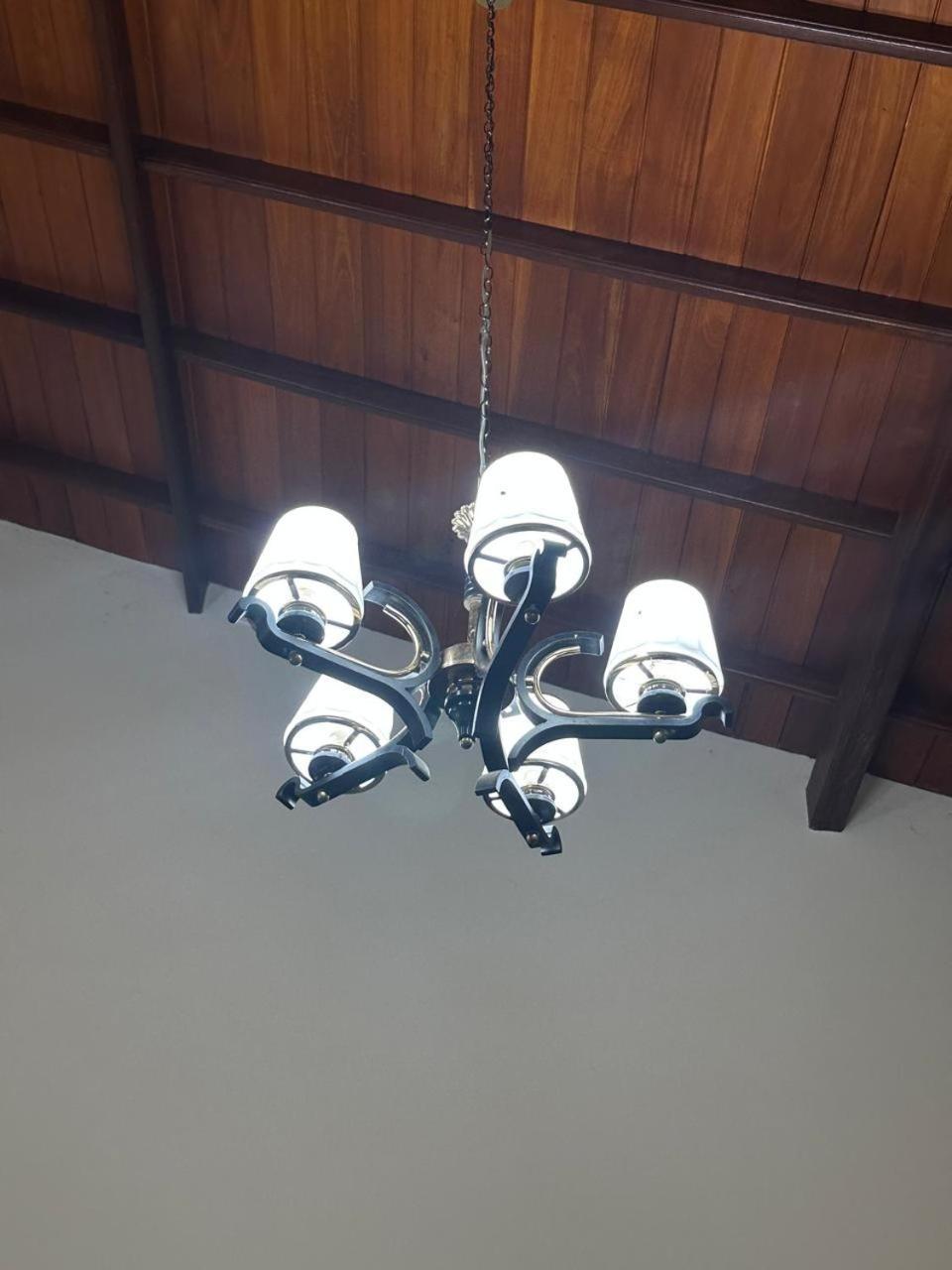 Andiambalama Lahiru Airport Villa المظهر الخارجي الصورة