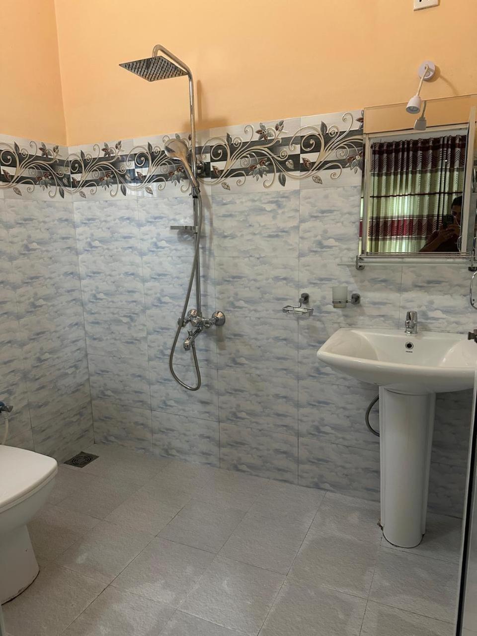 Andiambalama Lahiru Airport Villa المظهر الخارجي الصورة