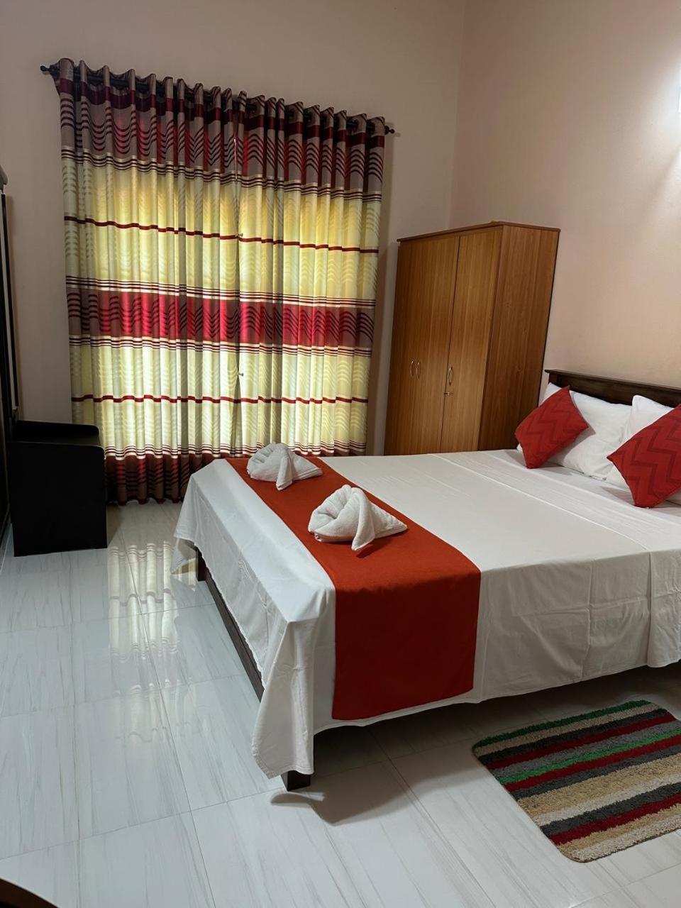 Andiambalama Lahiru Airport Villa المظهر الخارجي الصورة